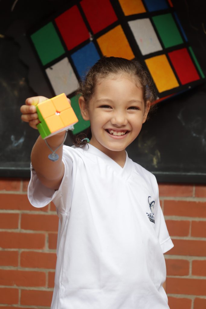 Ganadora Torneo Cubo Rubik 